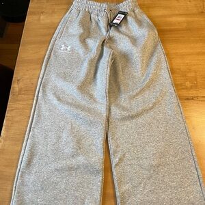 Under Armour Women’s Light Gray Joggers